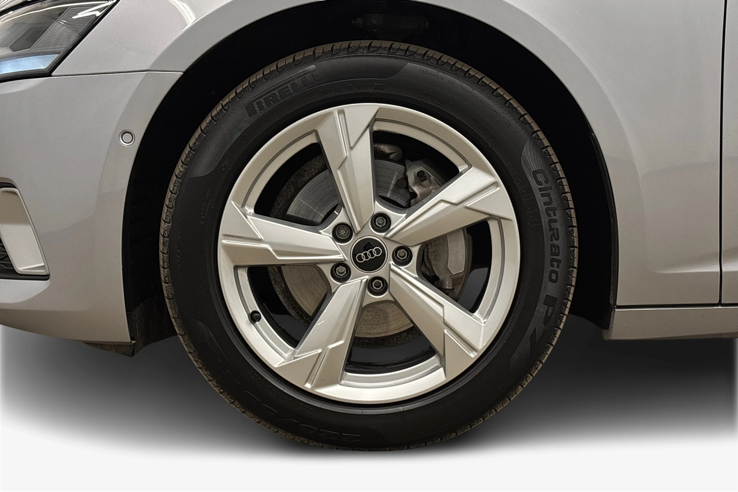 hopea Audi A6 2023 kuva 9.