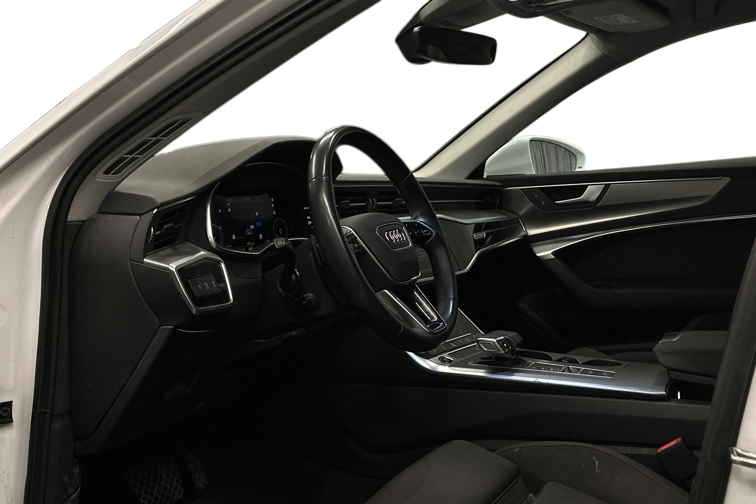 valkoinen Audi A6 2023 kuva 3.