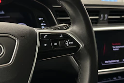 valkoinen Audi A6 2023 kuva 12.