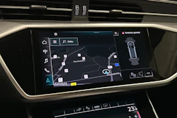 valkoinen Audi A6 2023 kuva 14.