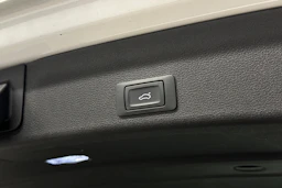 valkoinen Audi A6 2023 kuva 23.