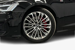 musta Audi A6 2023 kuva 12.