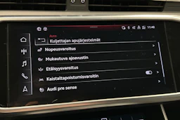 musta Audi A6 2023 kuva 28.