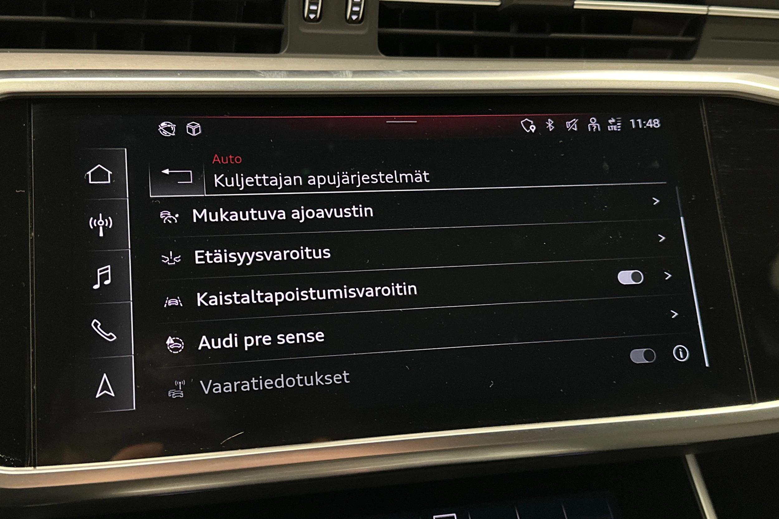musta Audi A6 2023 kuva 29.