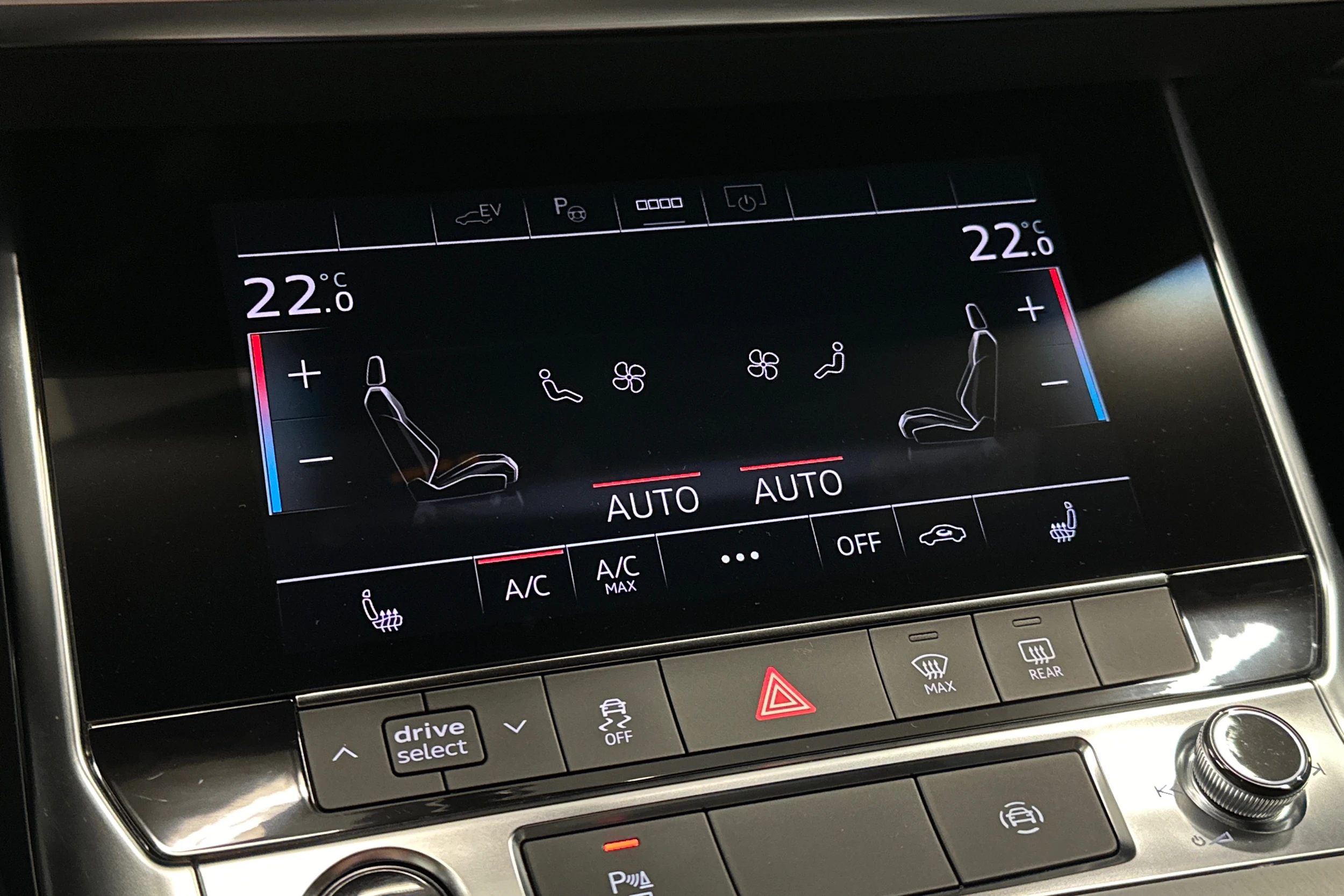 musta Audi A6 2023 kuva 31.