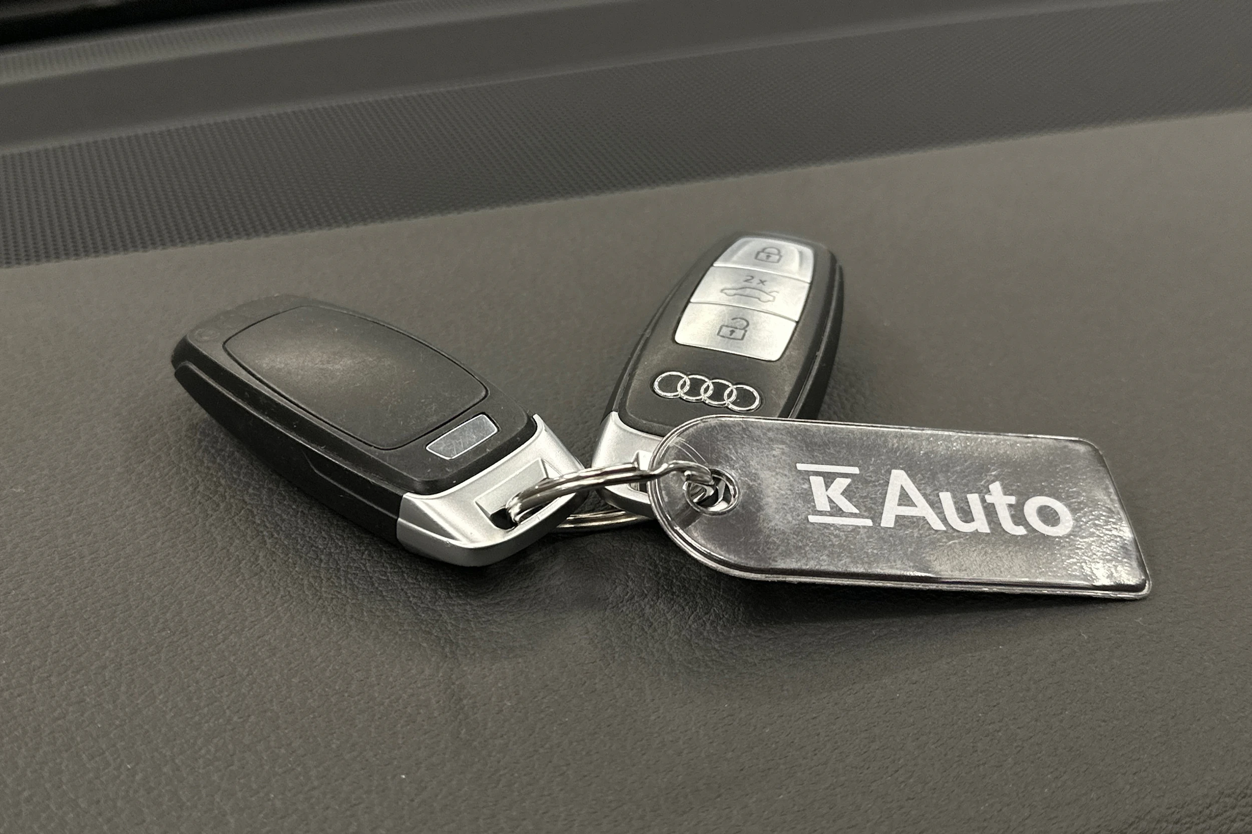 musta Audi A6 2023 kuva 33.