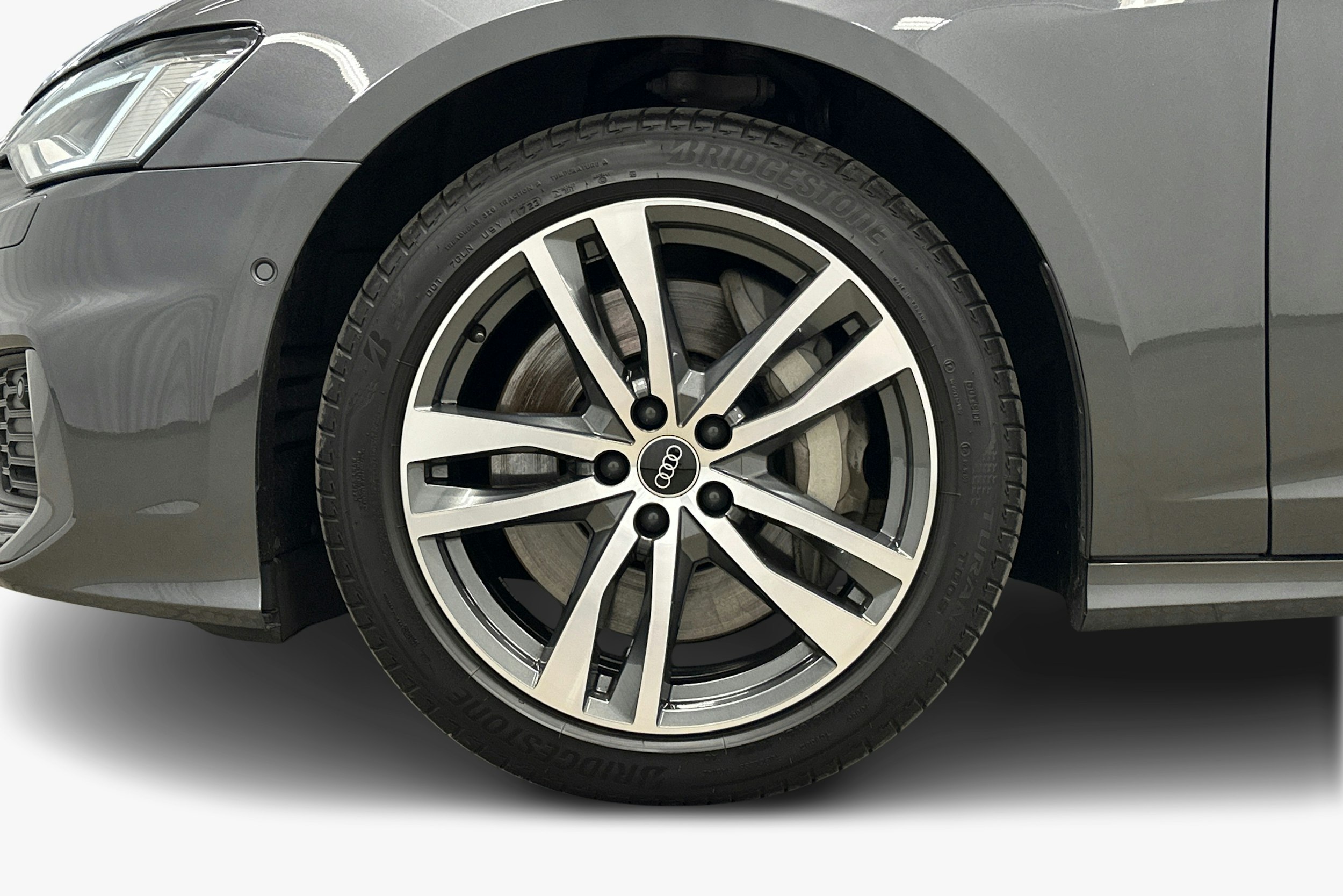 harmaa Audi A6 2023 kuva 11.