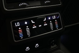 harmaa Audi A6 2023 kuva 15.