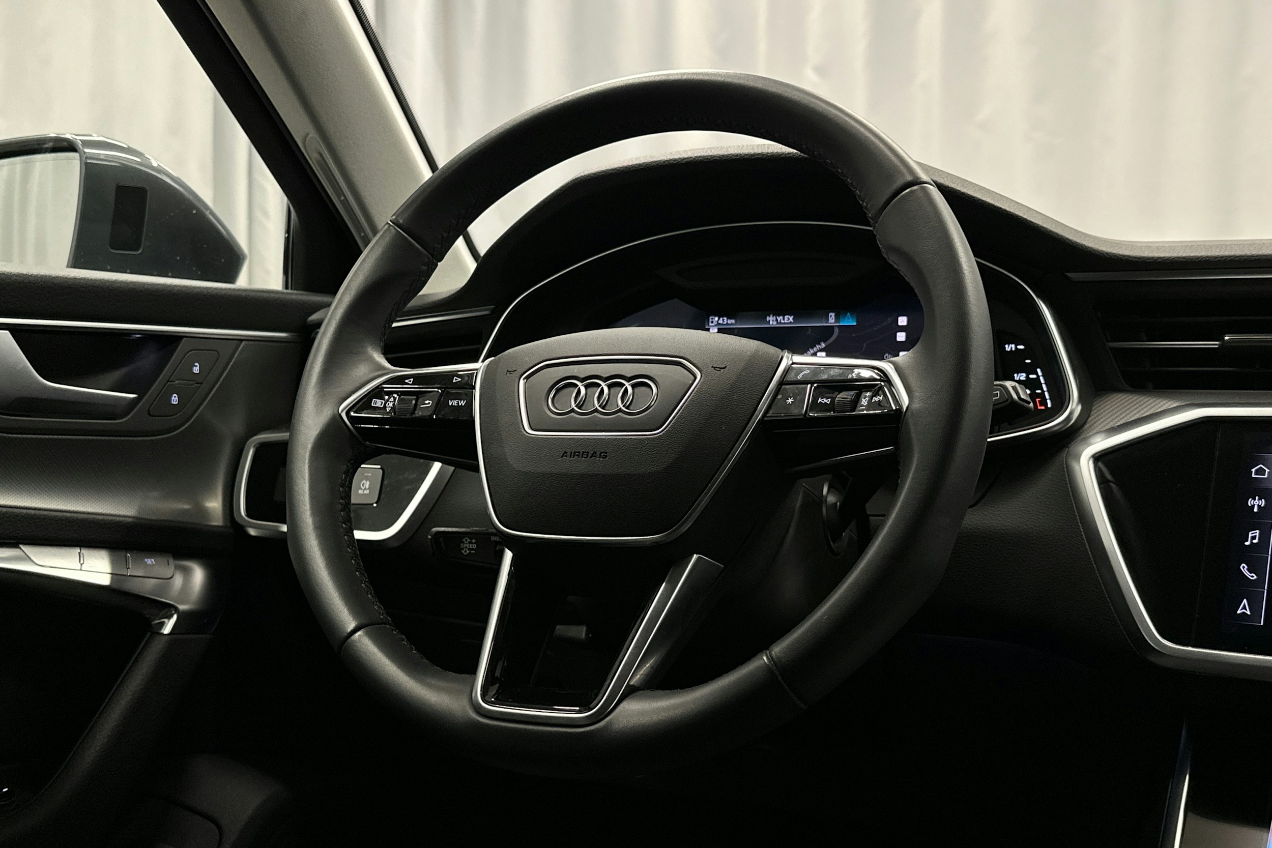 harmaa Audi A6 2023 kuva 19.