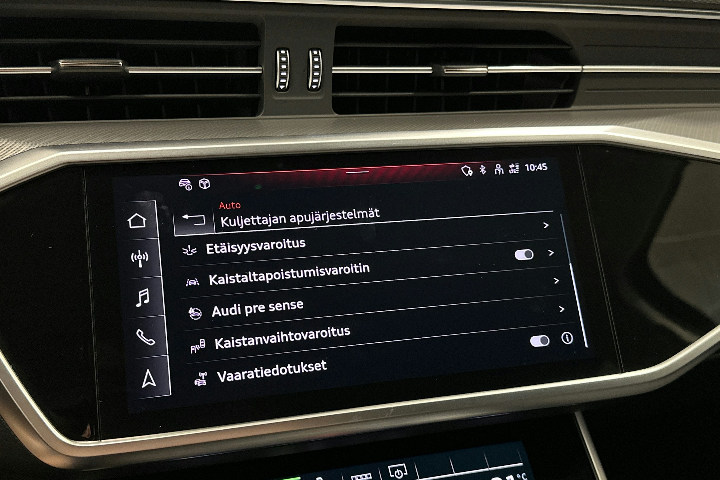 harmaa Audi A6 2023 kuva 29.