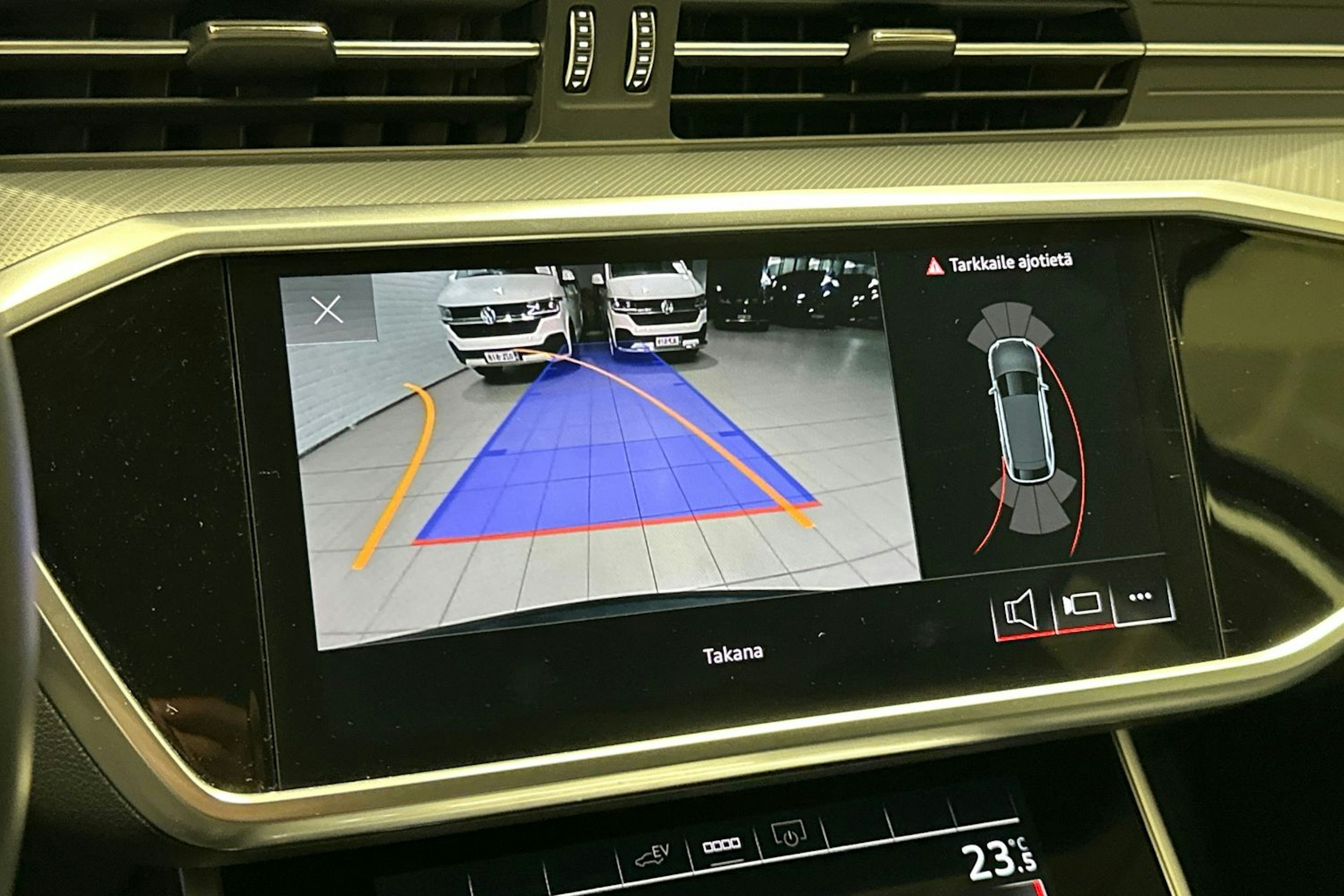 Harmaa Audi A6 2023 kuva 22.