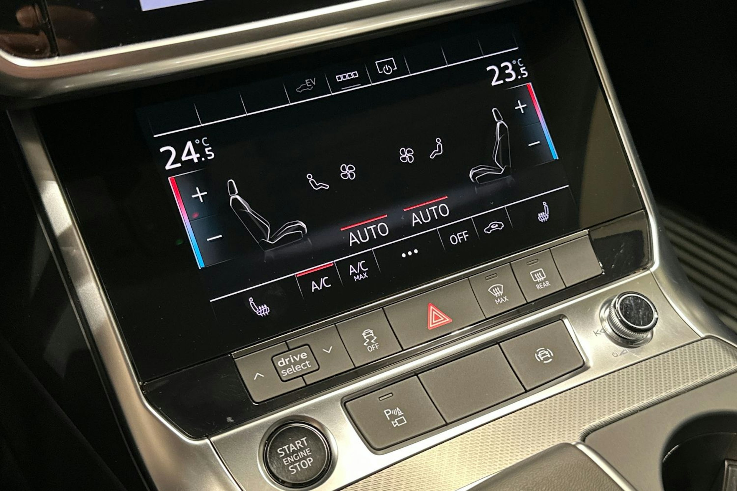 Harmaa Audi A6 2023 kuva 25.