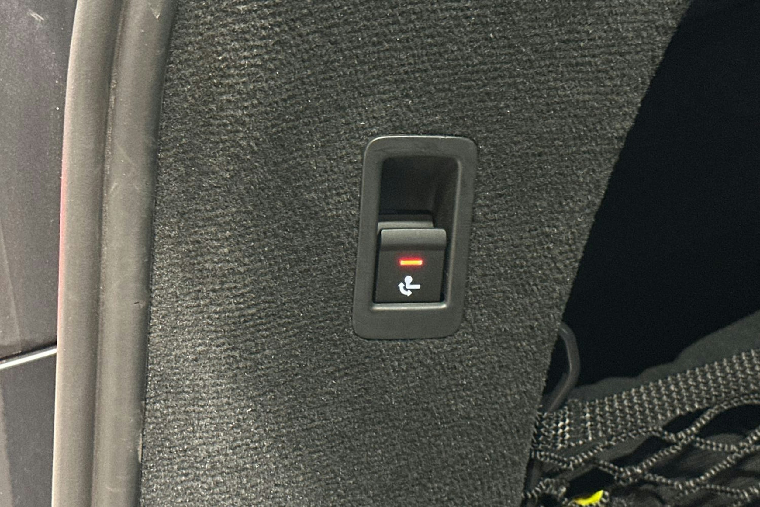 Harmaa Audi A6 2023 kuva 33.