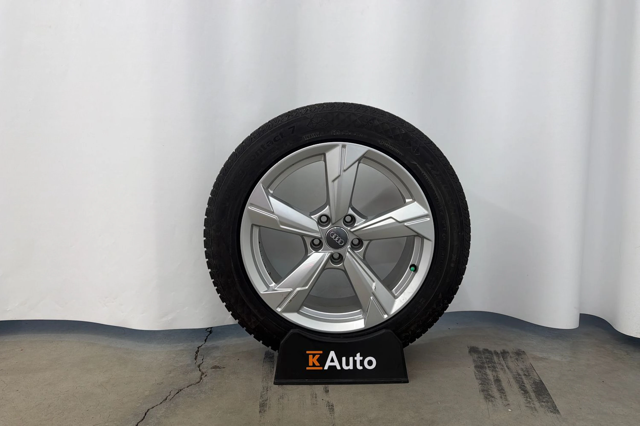 musta Audi A6 2023 kuva 11.