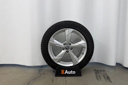 musta Audi A6 2023 kuva 11.