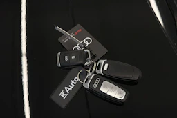musta Audi A6 2023 kuva 30.