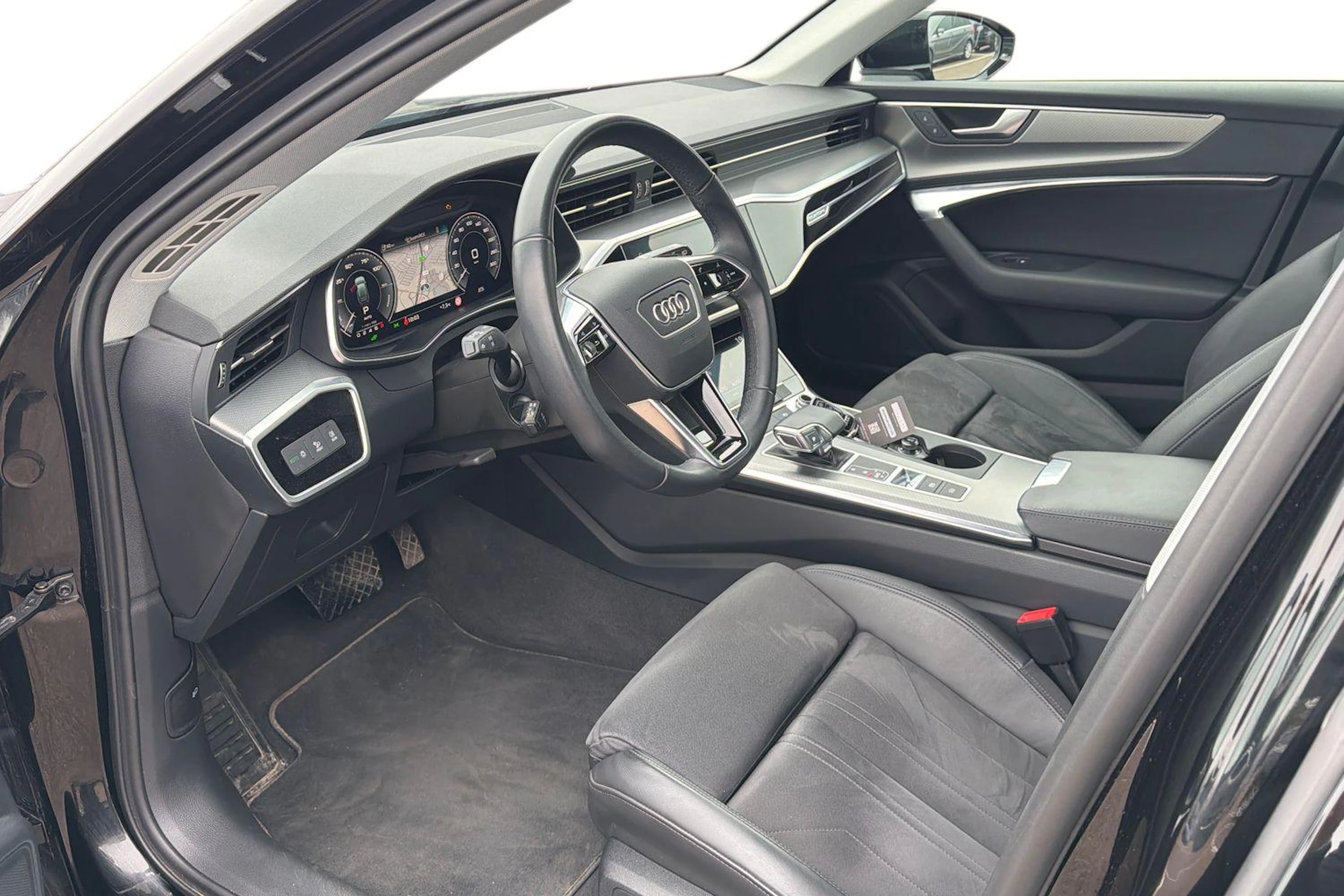 musta Audi A6 2023 kuva 8.