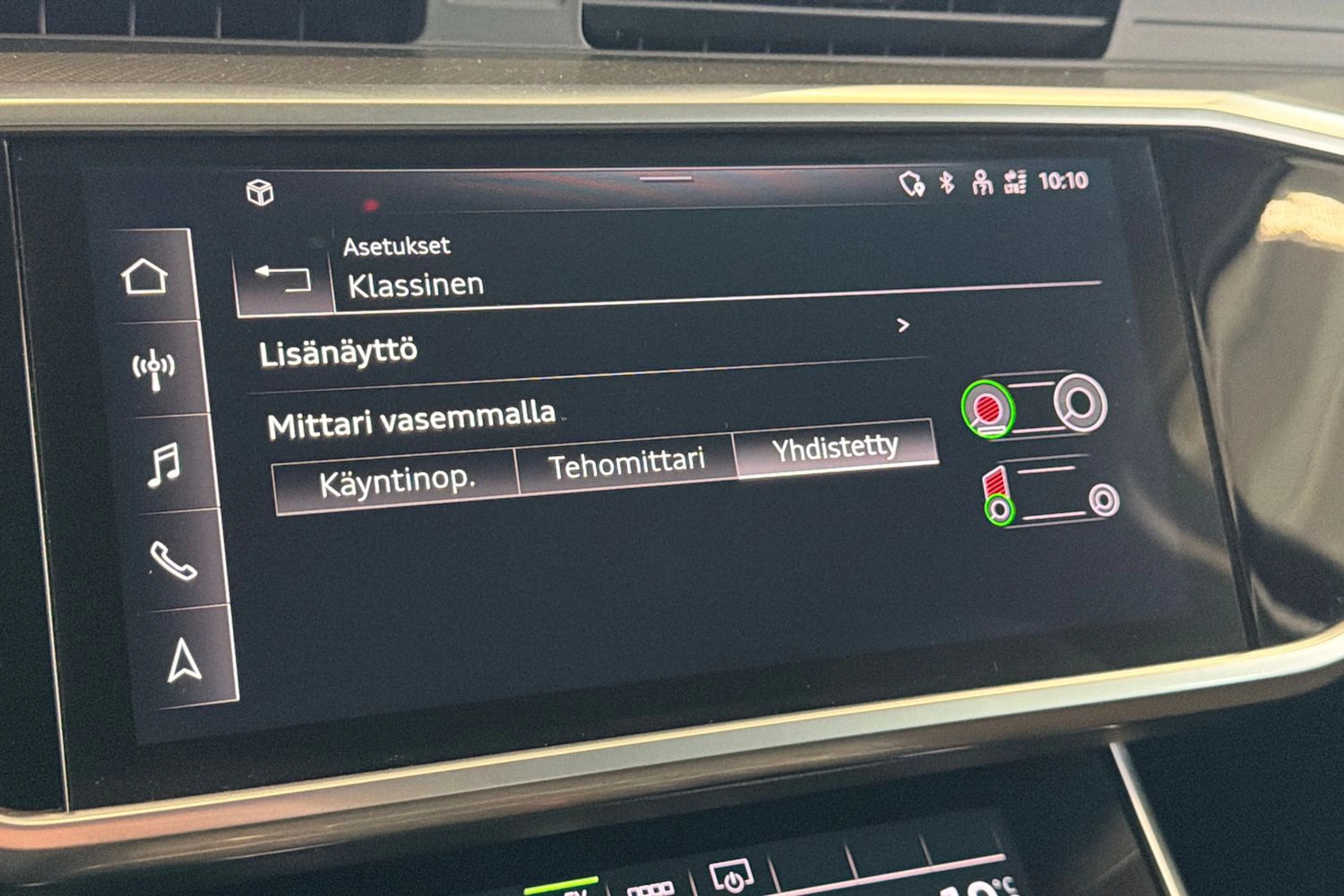 musta Audi A6 2023 kuva 38.