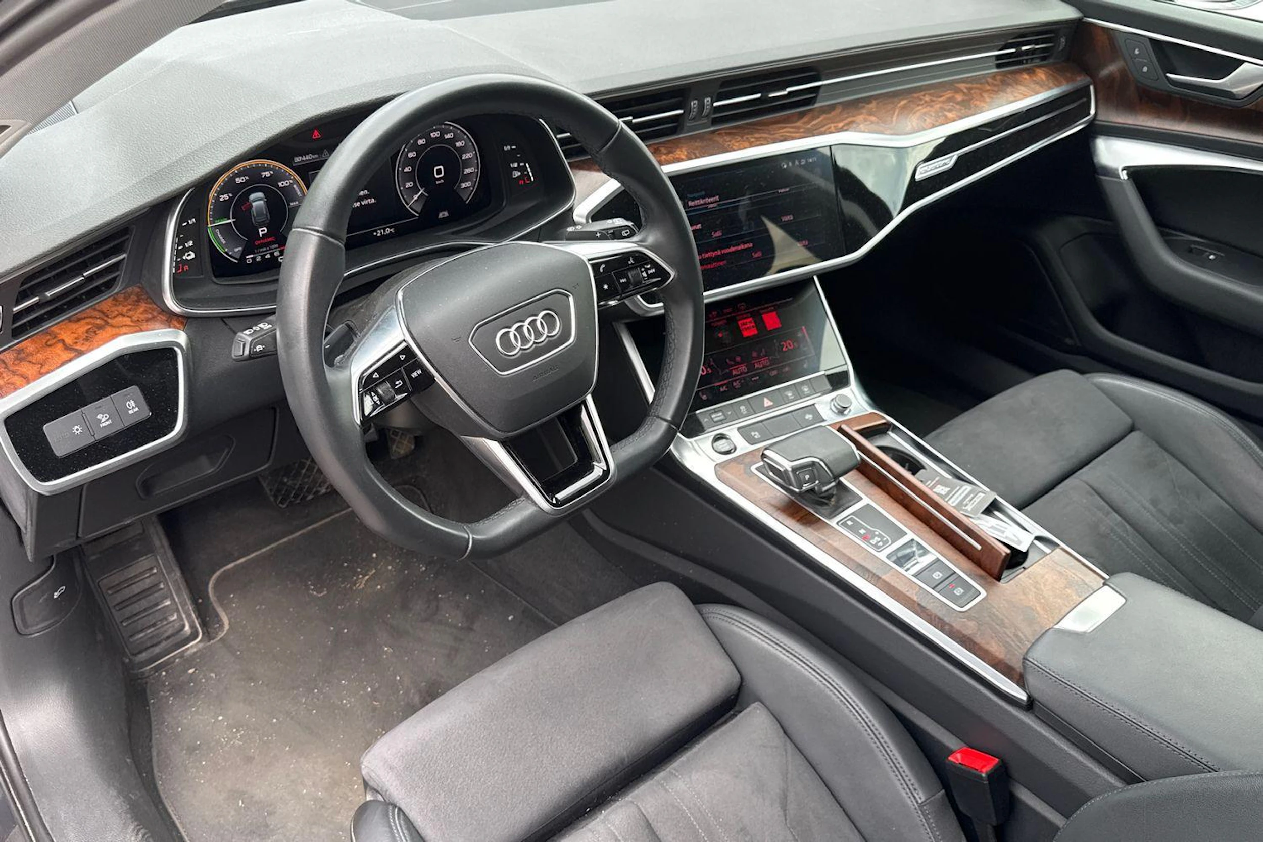 Harmaa Audi A6 2023 kuva 3.