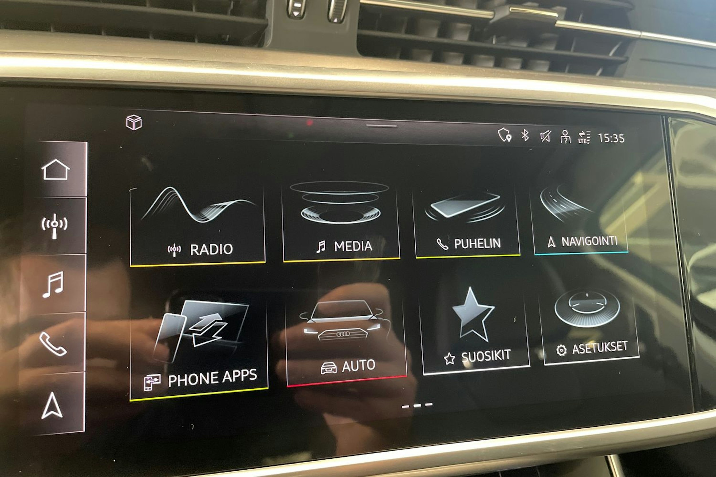 met. harmaa Audi A6 2023 kuva 26.