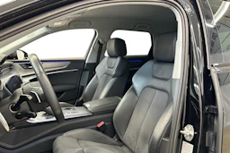 musta Audi A6 2023 kuva 6.