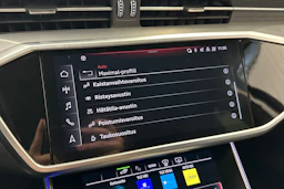 musta Audi A6 2023 kuva 21.