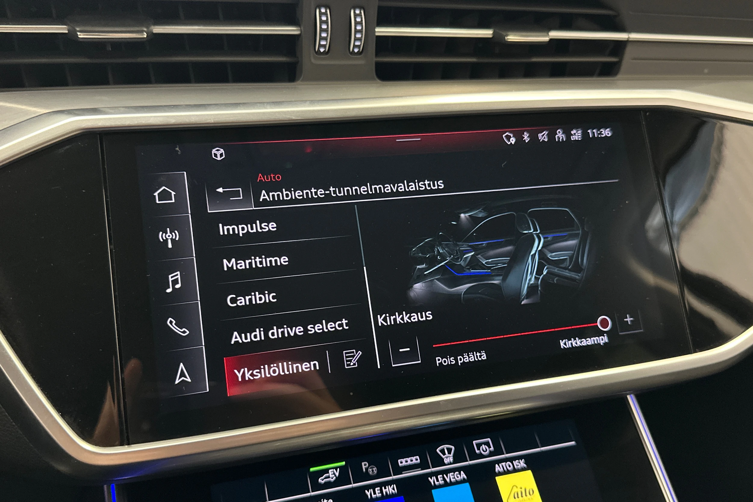 musta Audi A6 2023 kuva 23.