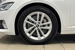 valkoinen Audi A6 2023 kuva 9.