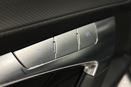valkoinen Audi A6 2023 kuva 16.