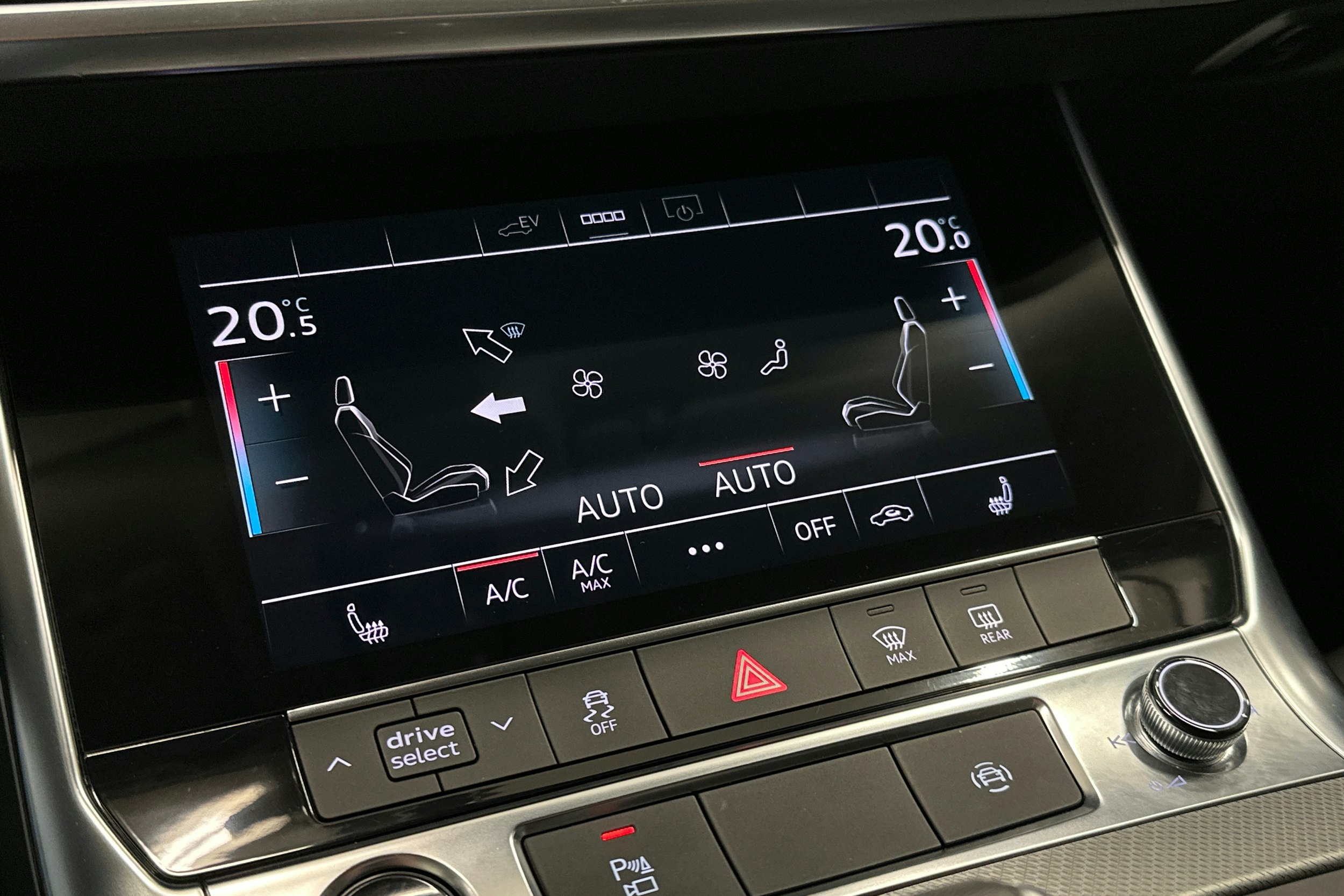 valkoinen Audi A6 2023 kuva 28.