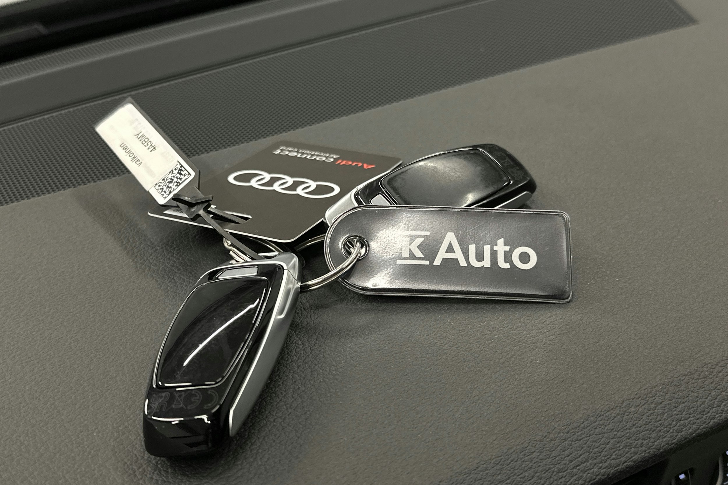 valkoinen Audi A6 2023 kuva 30.