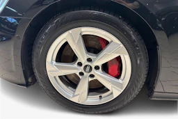 Musta Audi A6 2023 kuva 9.