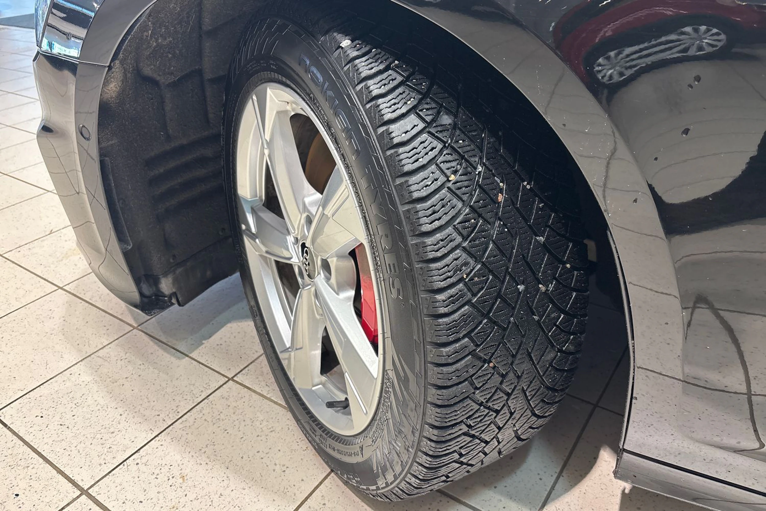 Musta Audi A6 2023 kuva 10.