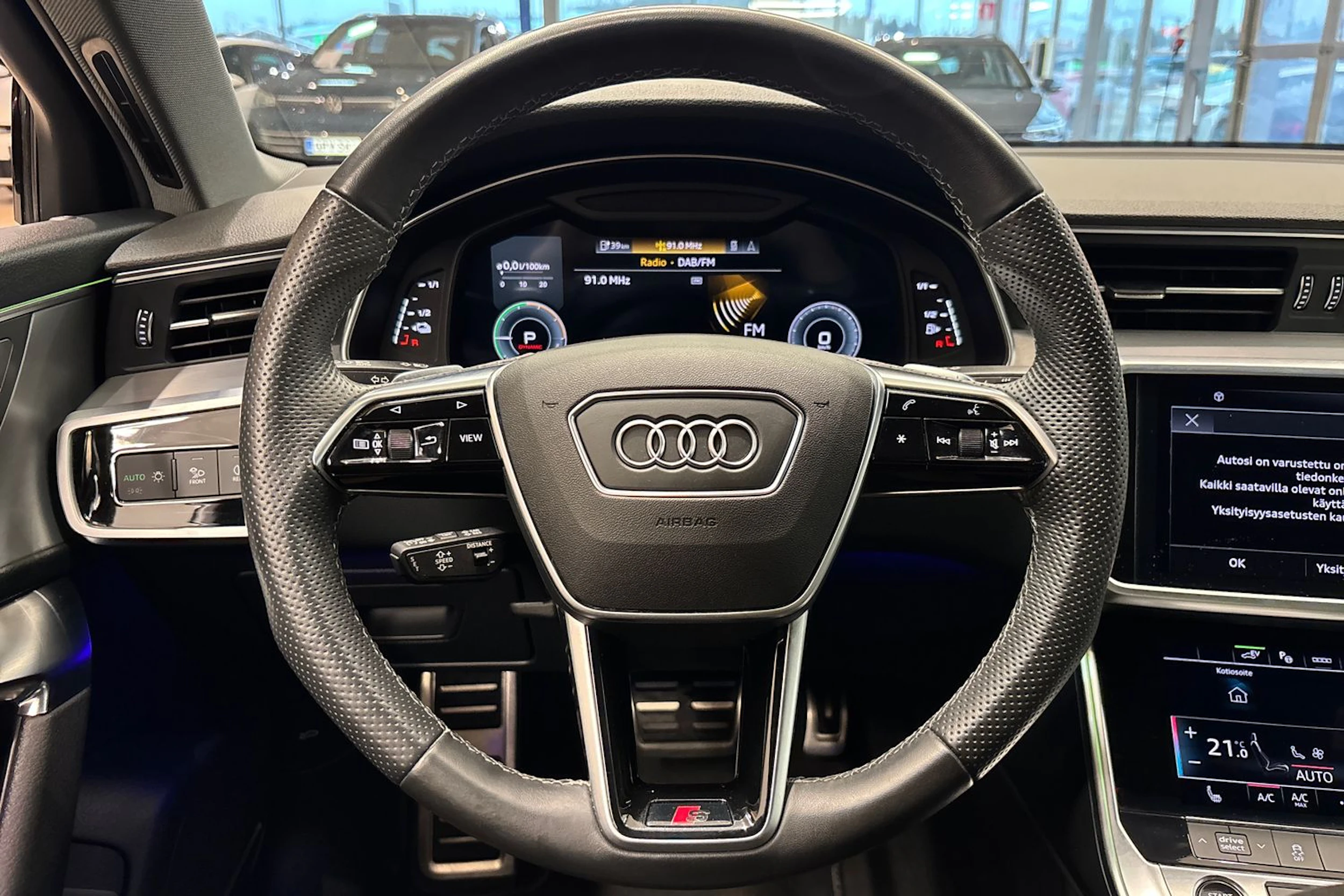 Musta Audi A6 2023 kuva 15.
