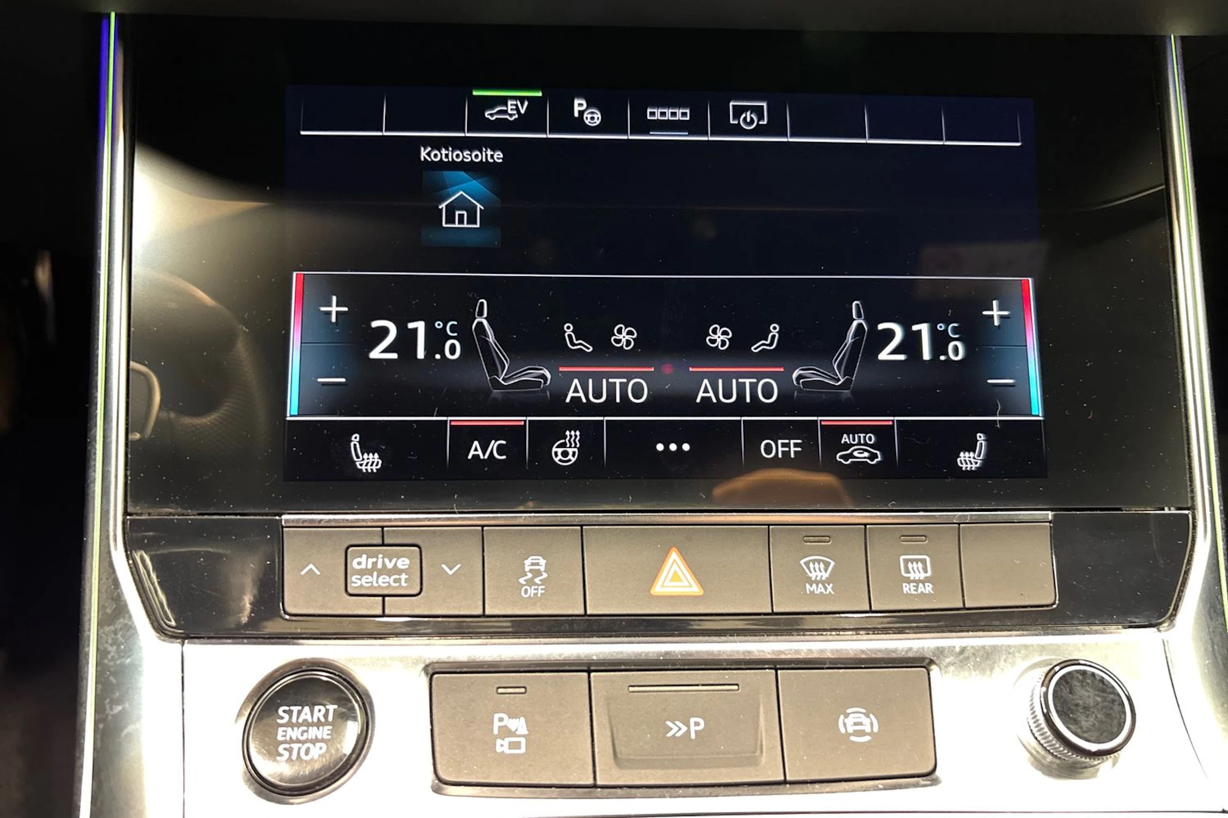 Musta Audi A6 2023 kuva 26.