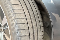 harmaa Audi A6 2023 kuva 10.