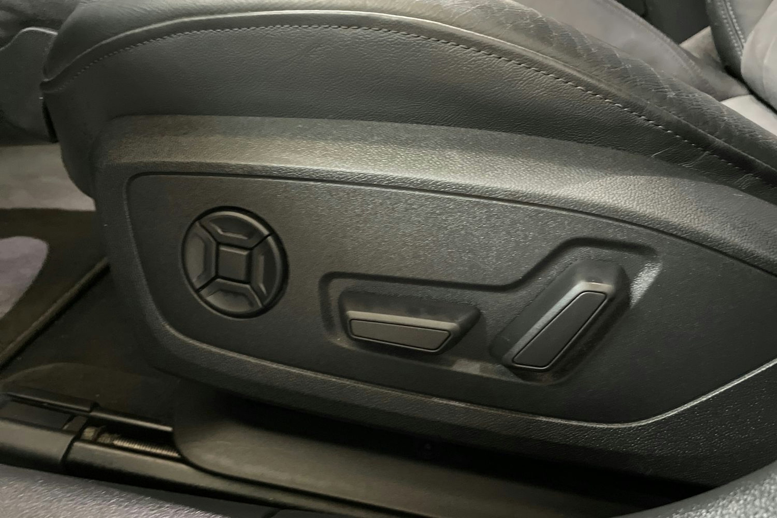 harmaa Audi A6 2023 kuva 31.