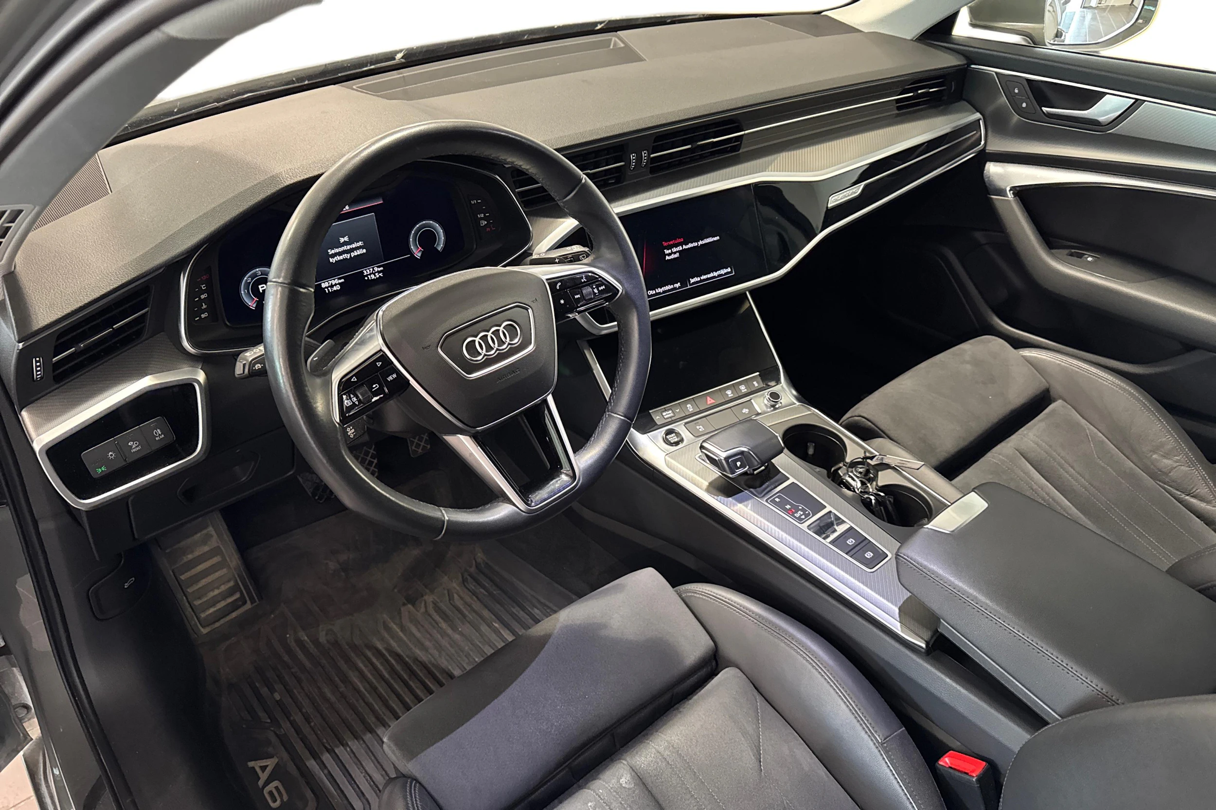 Harmaa Audi A6 2023 kuva 3.