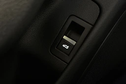 Harmaa Audi A6 2023 kuva 27.