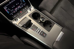 Harmaa Audi A6 2023 kuva 28.