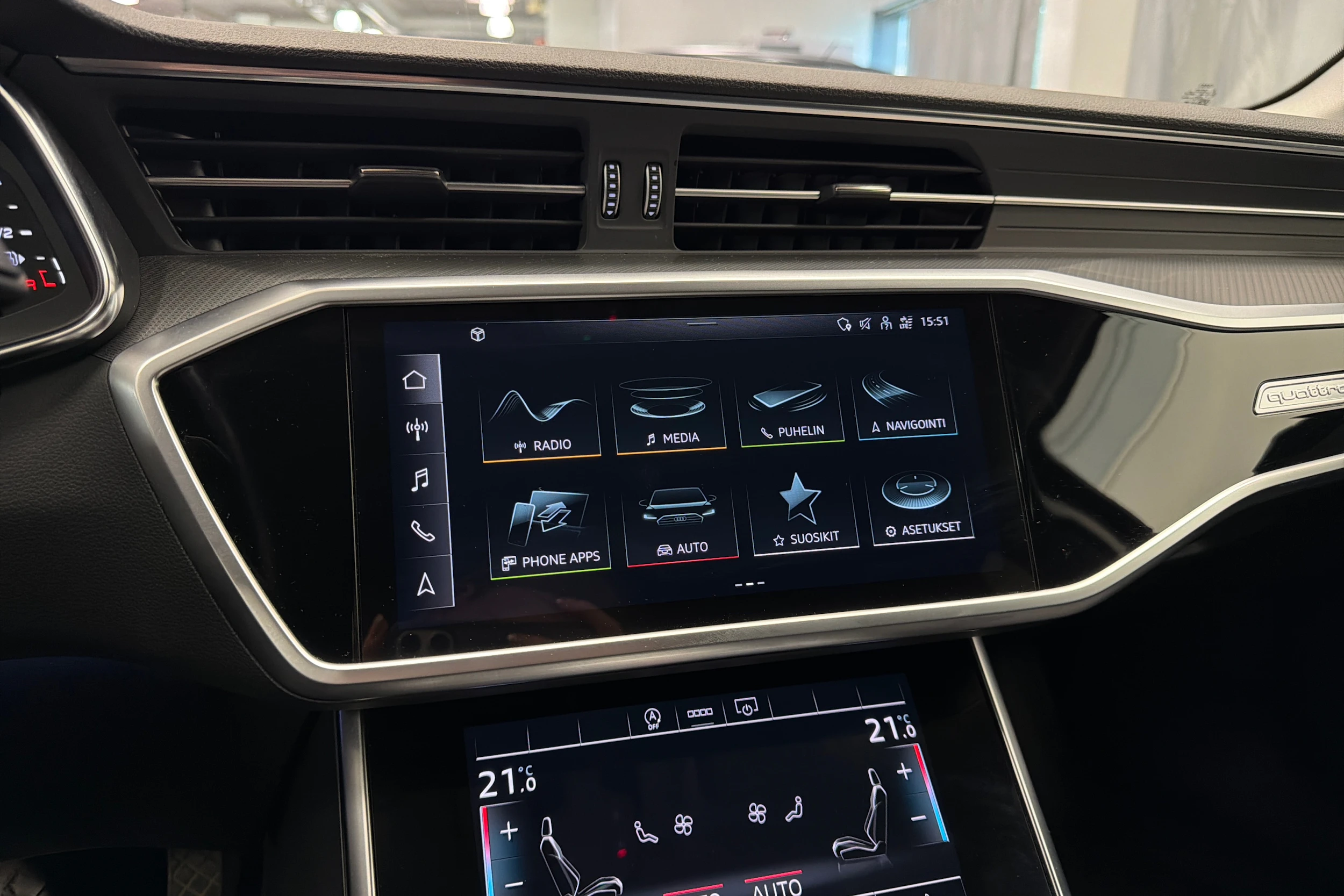Harmaa Audi A6 2023 kuva 30.