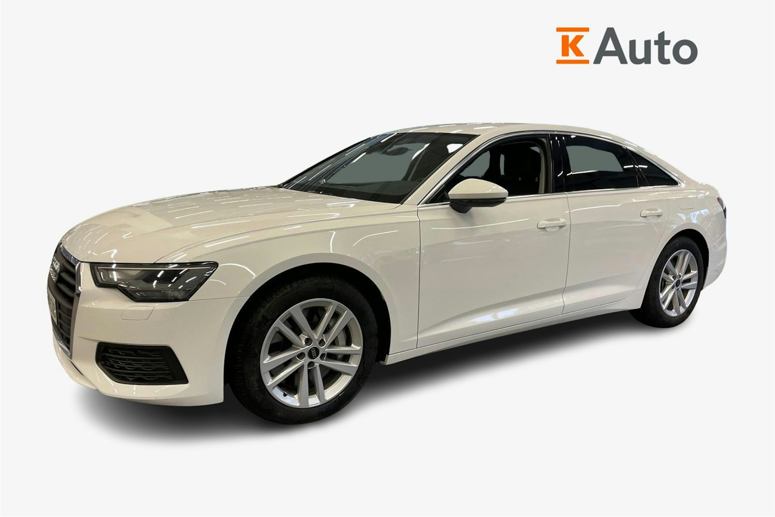 valkoinen Audi A6 2023 kuva 6.