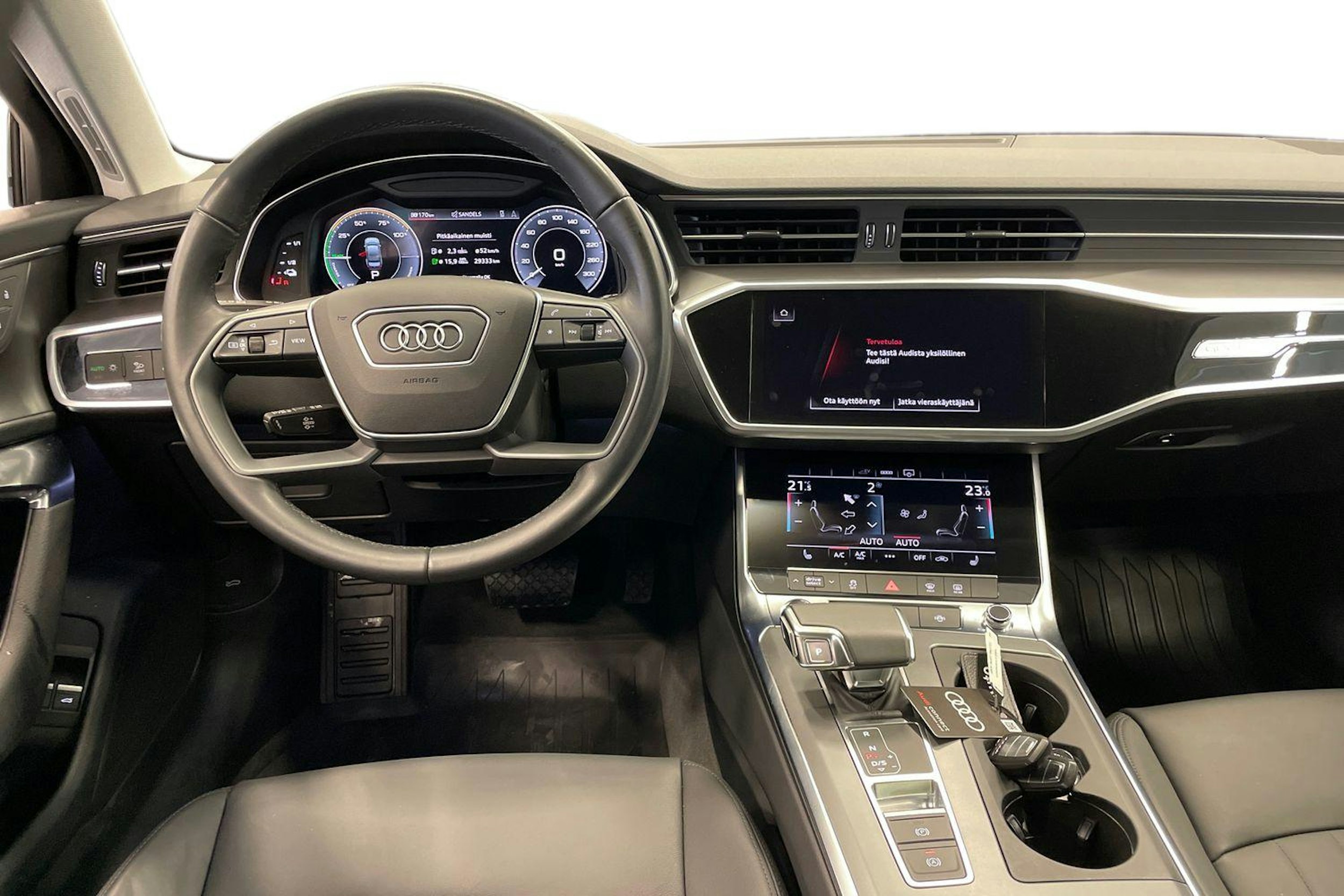 valkoinen Audi A6 2023 kuva 9.