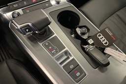 valkoinen Audi A6 2023 kuva 22.