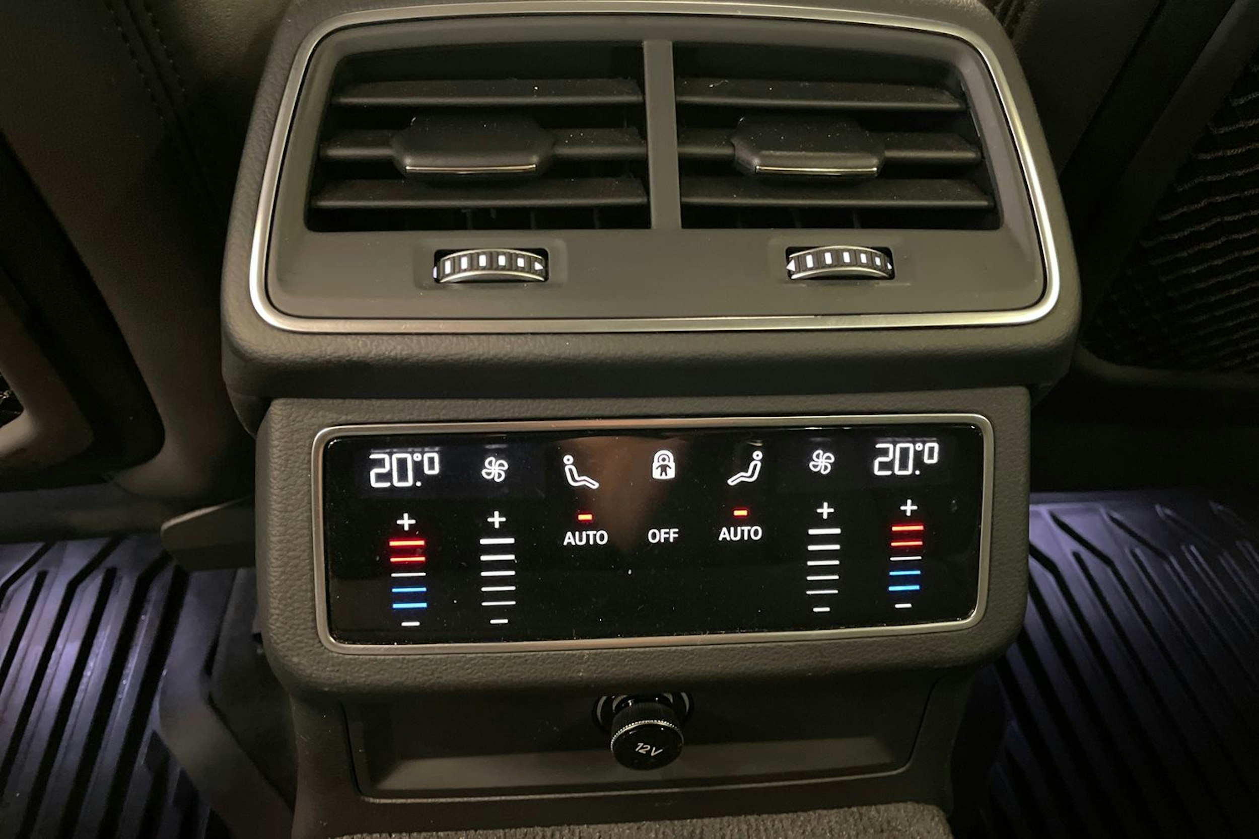 valkoinen Audi A6 2023 kuva 23.