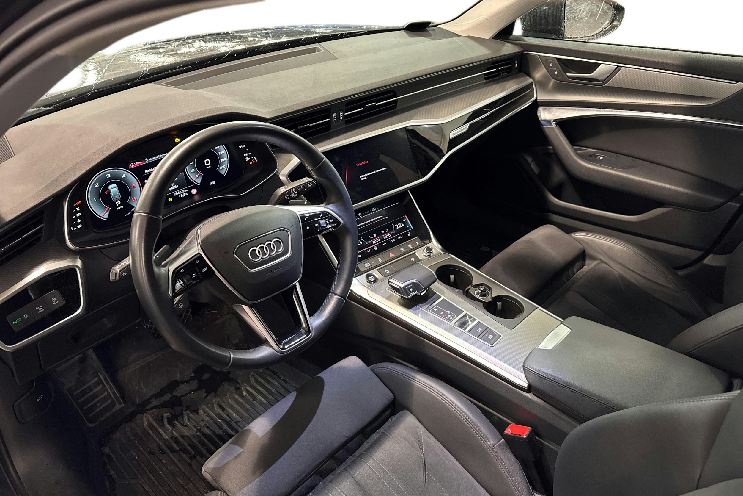 Harmaa Audi A6 2023 kuva 3.