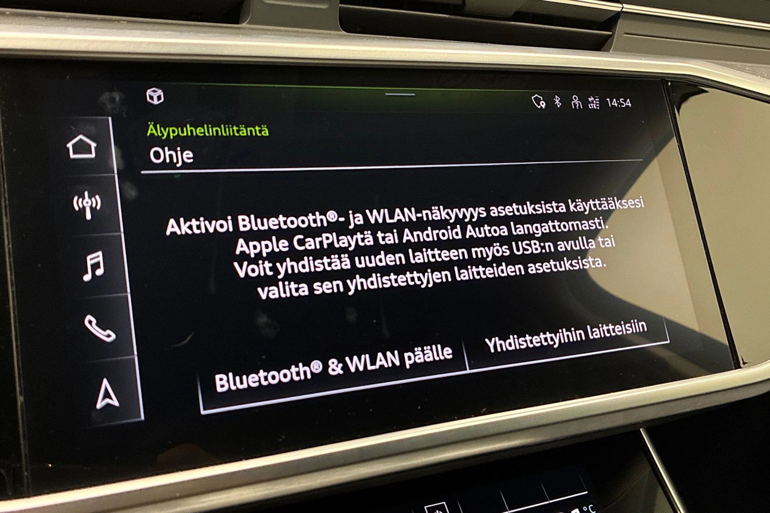 sininen Audi A6 2023 kuva 22.