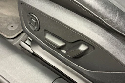sininen Audi A6 2023 kuva 25.
