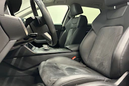 sininen Audi A6 2023 kuva 26.