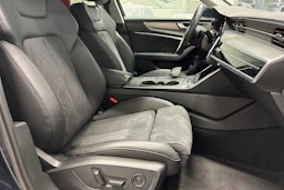 sininen Audi A6 2023 kuva 30.